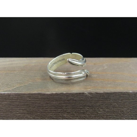 Size 6.75 Sterling Silver Lena Platero Feather Wrap Band Ring Vintage Statement - Picture 2 of 8